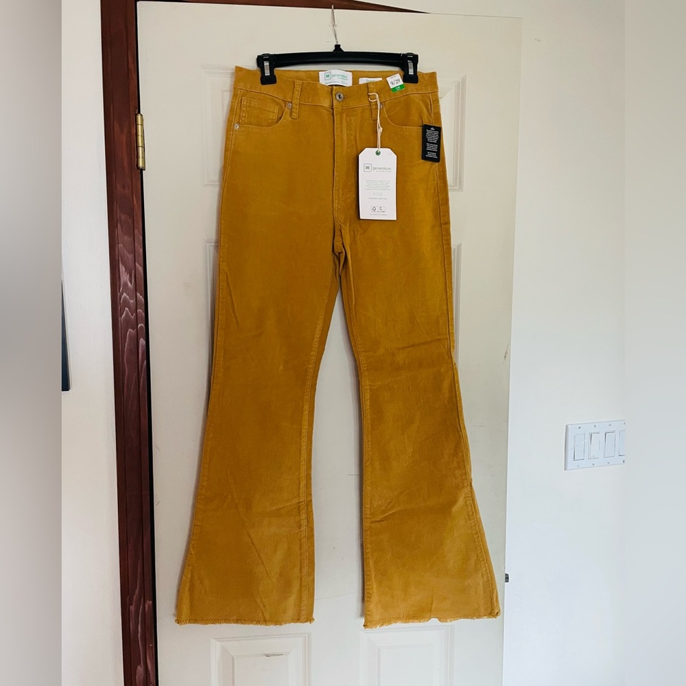 RE Generation flare flower corduroy pants size 9/29 new with tags Marigold CUTE